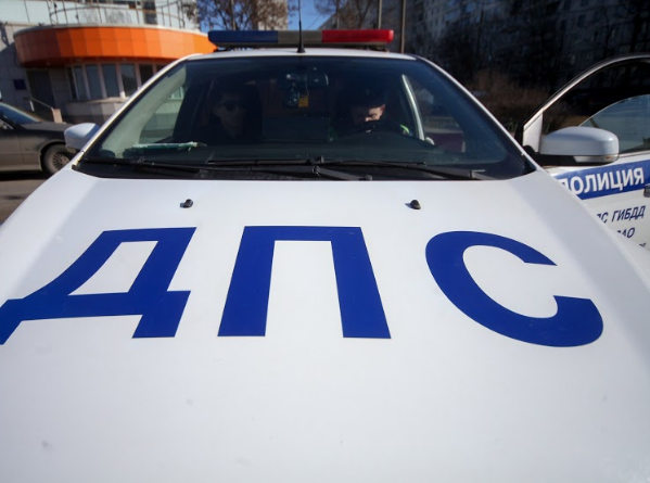 Легковушка протаранила автобус на Первомайской